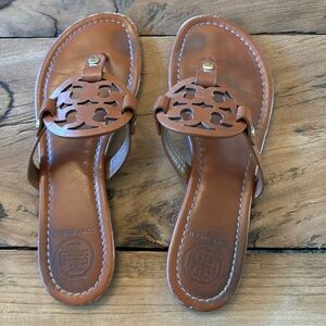 Tori Burch , Tan Sandal, Size 8.5
